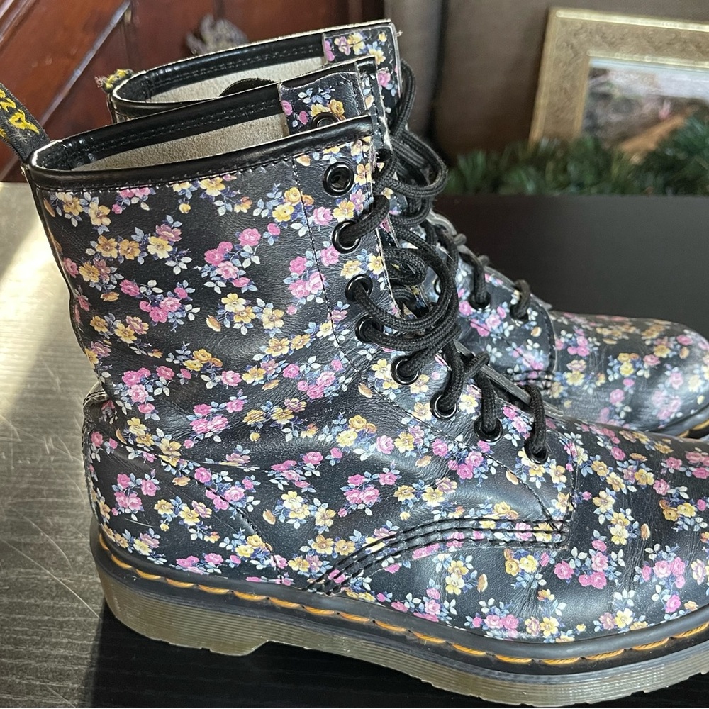 Floral Doc Martens. Good condition. Lots of wear left. Excellent soles.